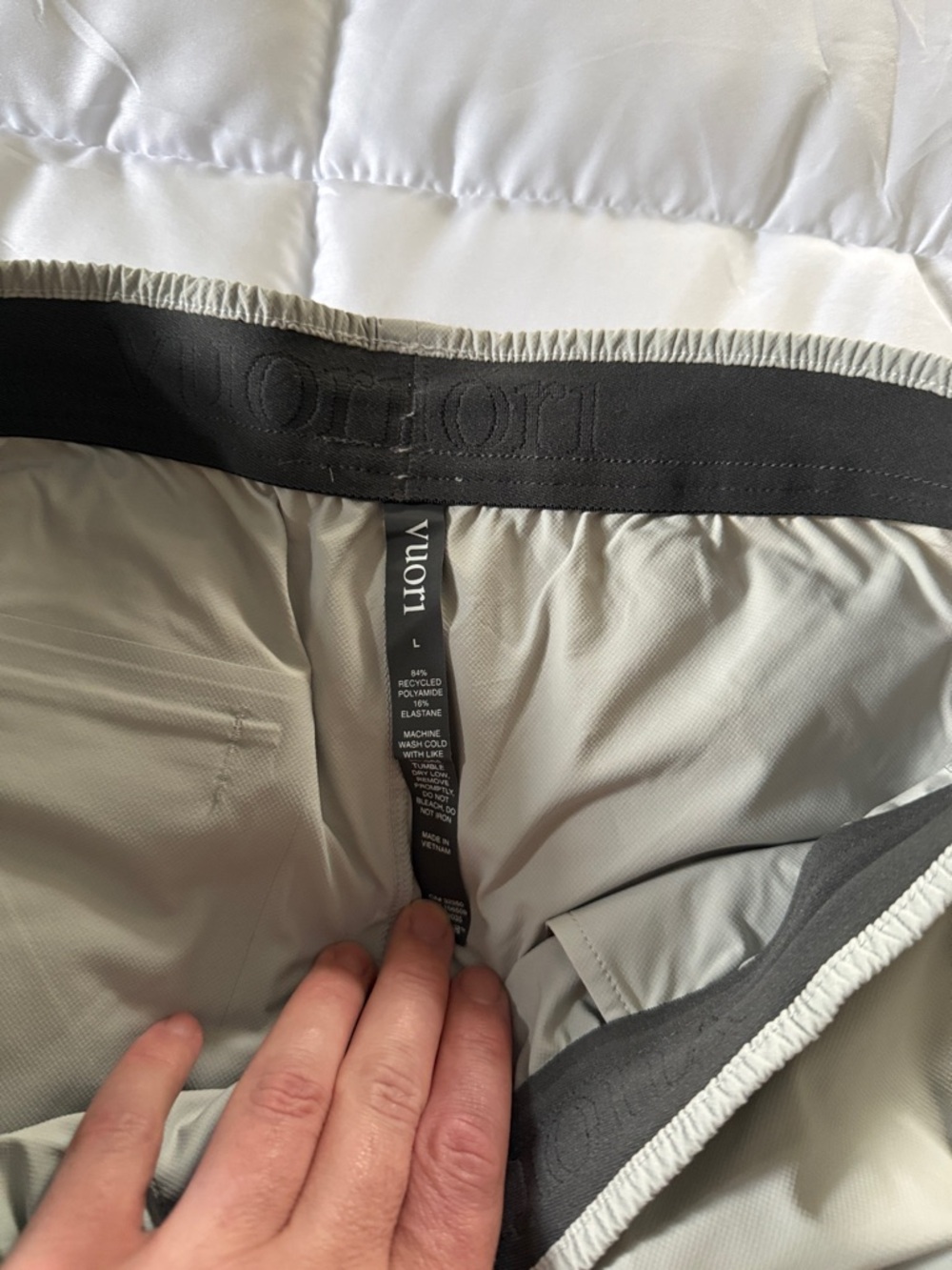 Vuori Men’s Grafton Unlined Shorts - Picture 2 of 3